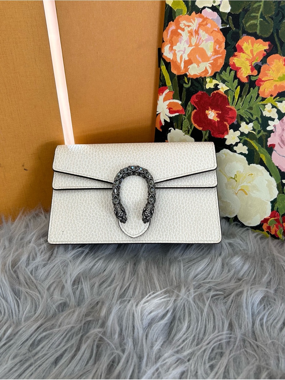 Textured Cream Shoulder Bag with Decorative Metal Horseshoe Accent